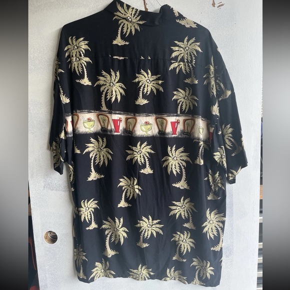 Jos. A. Bank Black and Gold Palm Print Men's Shirt - Picture 2 of 4